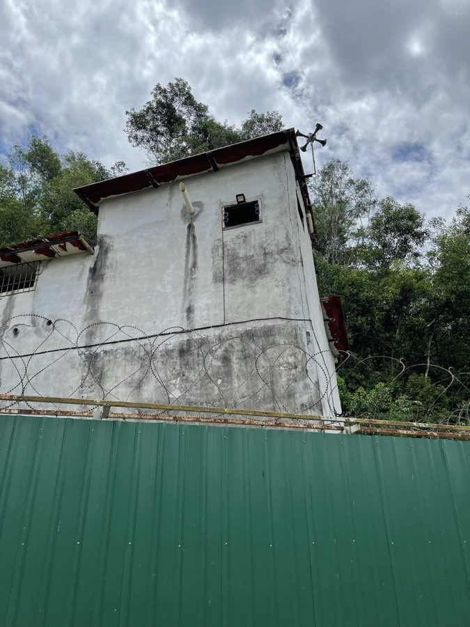 Kong Yan birdhouse farm